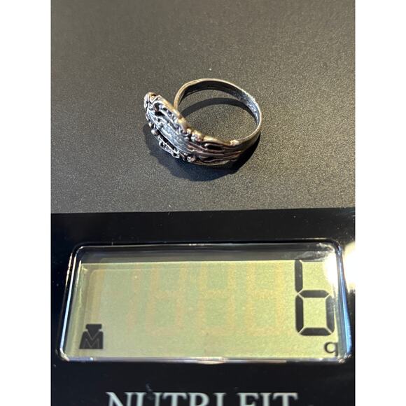 💍 Vintage Sterling Silver Spoon Ring – size 7